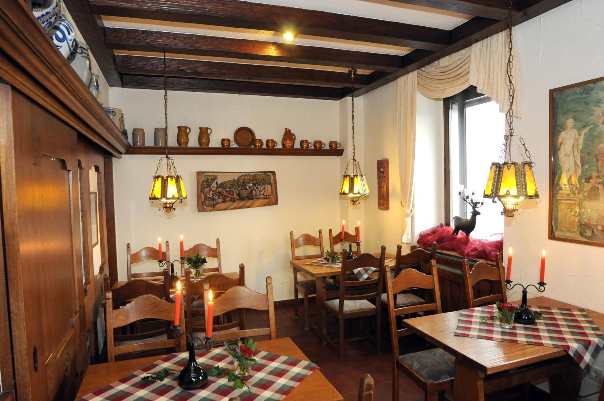 Weinhaus Selmigkeit Hotel บิงเงนอัมไรน์ ภายนอก รูปภาพ