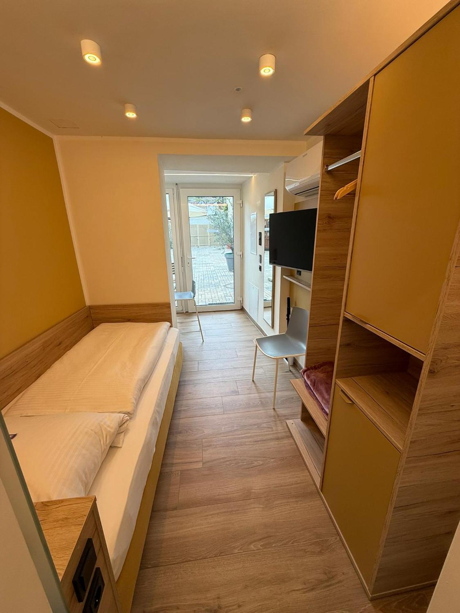 Weinhaus Selmigkeit Hotel บิงเงนอัมไรน์ ภายนอก รูปภาพ