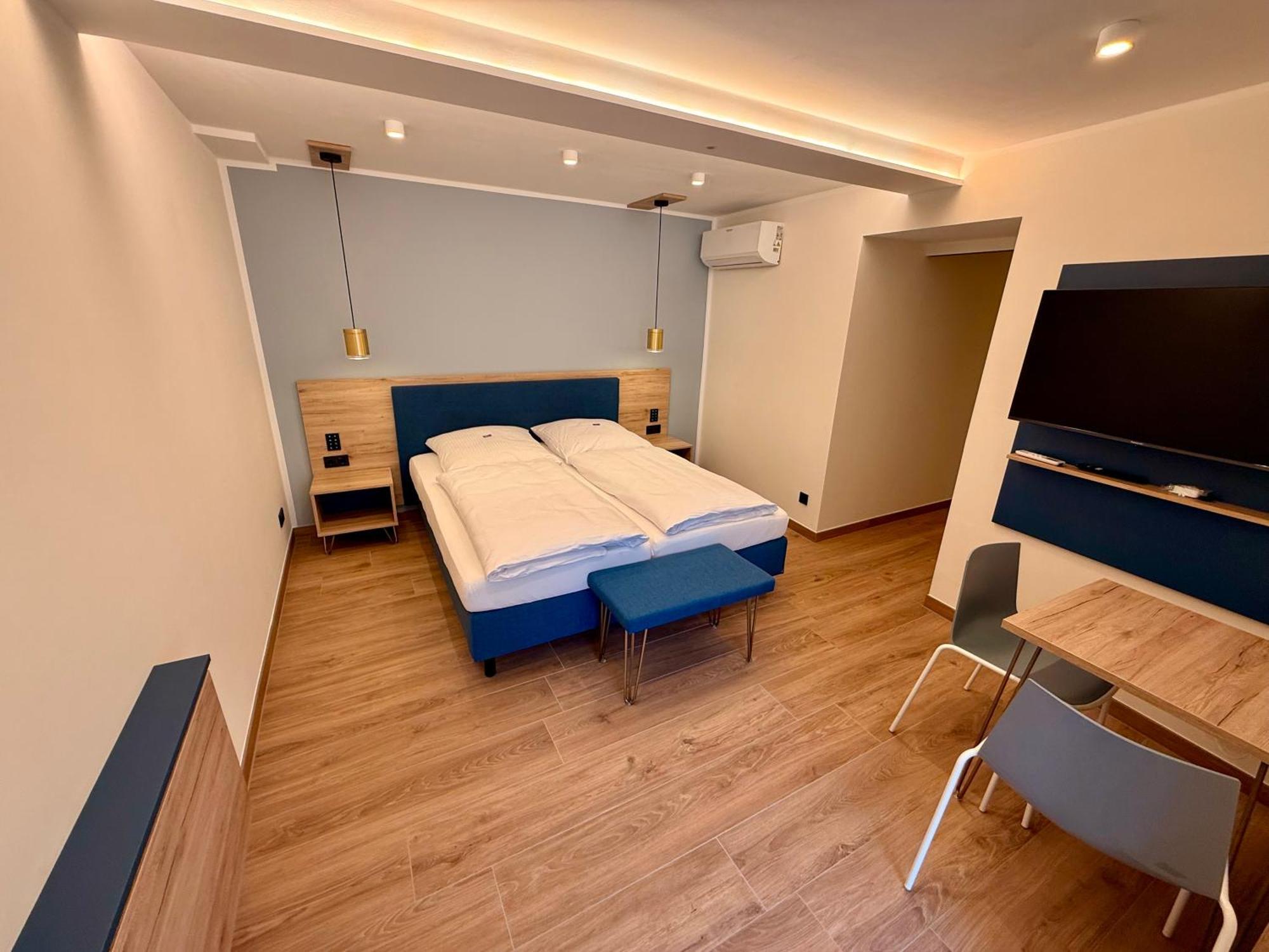Weinhaus Selmigkeit Hotel บิงเงนอัมไรน์ ภายนอก รูปภาพ