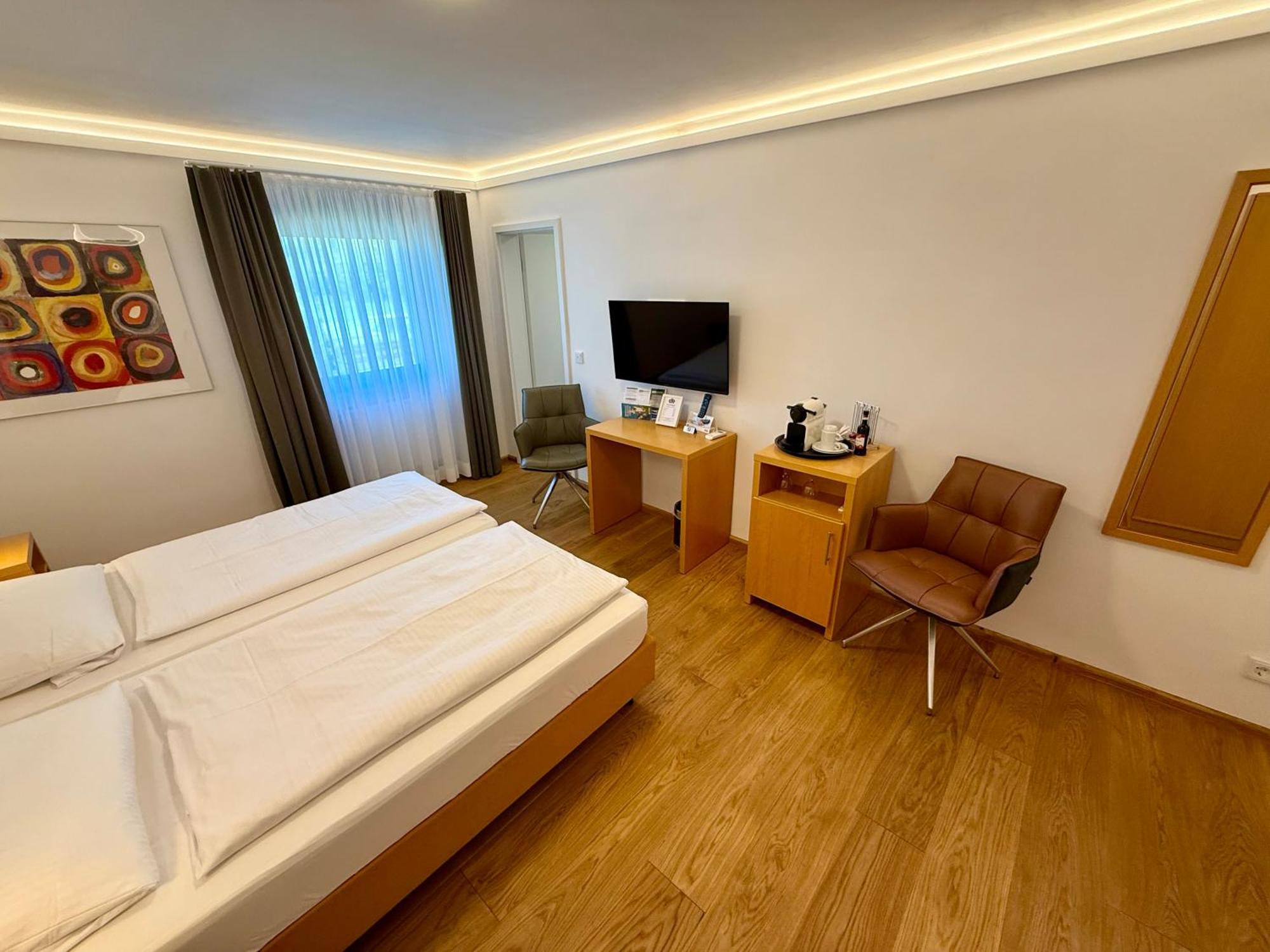 Weinhaus Selmigkeit Hotel บิงเงนอัมไรน์ ภายนอก รูปภาพ